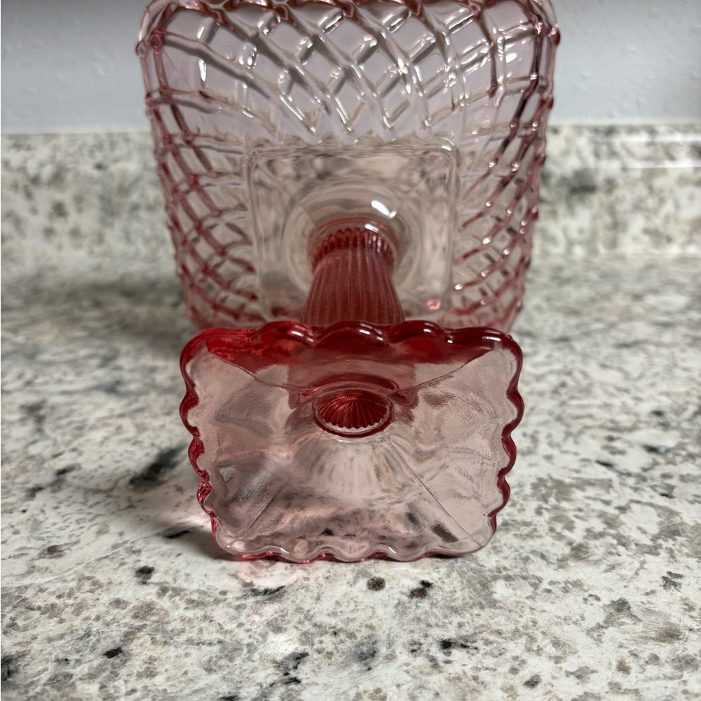 Vintage L.E. Smith Pink Trellis Pattern Footed 6 1/8" Compote - Picture 4 of 7